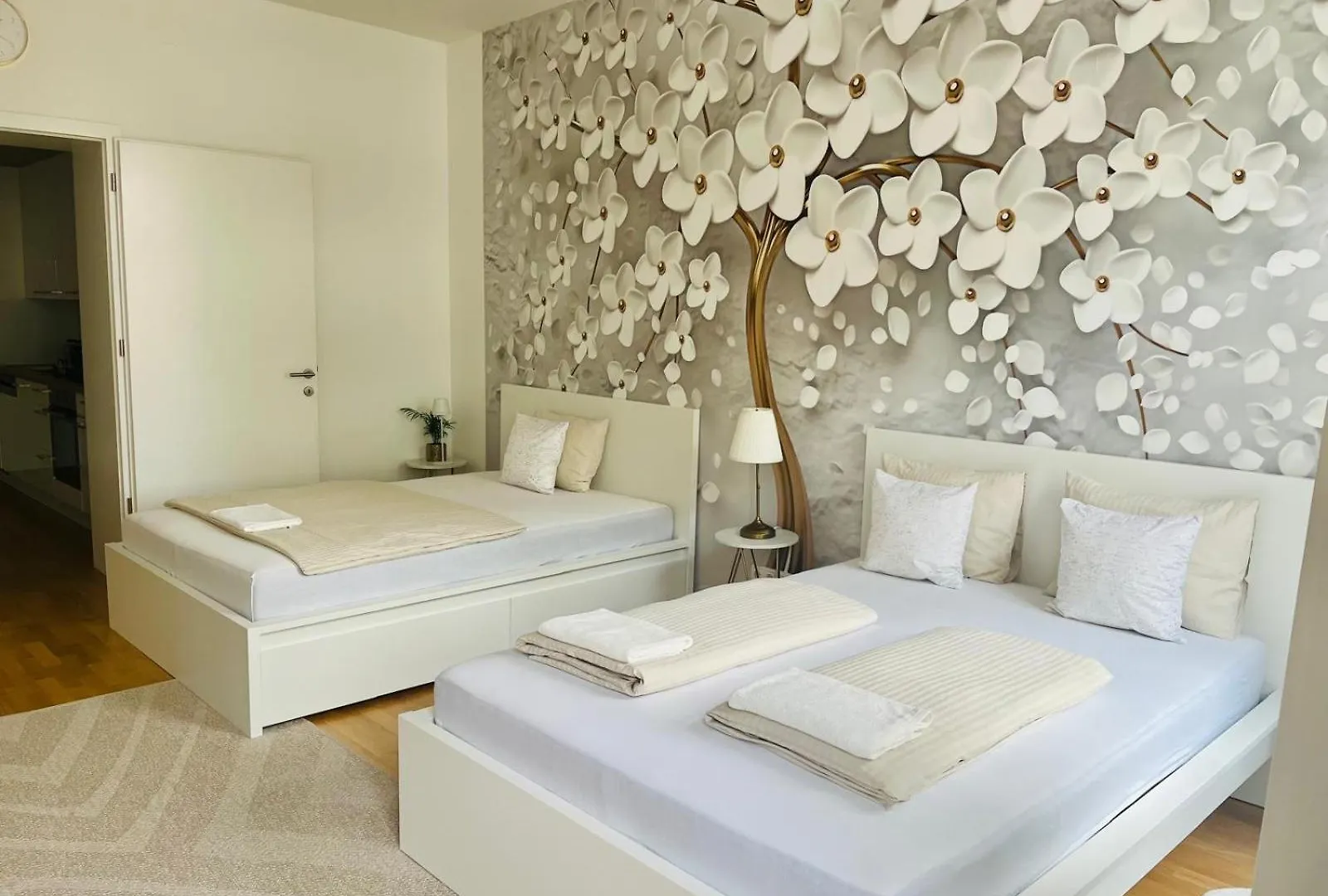 Zentrales Apartment Mit Balkon Vienna Austria