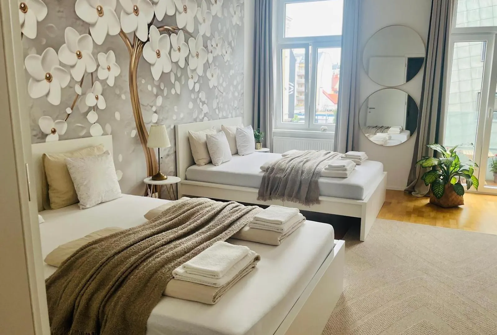 Zentrales Apartment Mit Balkon Vienna